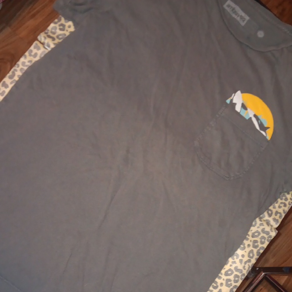 Gray Short Sleeve Tee